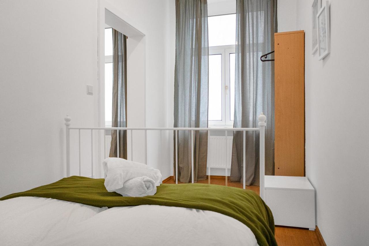 Elegant 2Br Apartment - Near Bahnhof Wien Meidling Zewnętrze zdjęcie