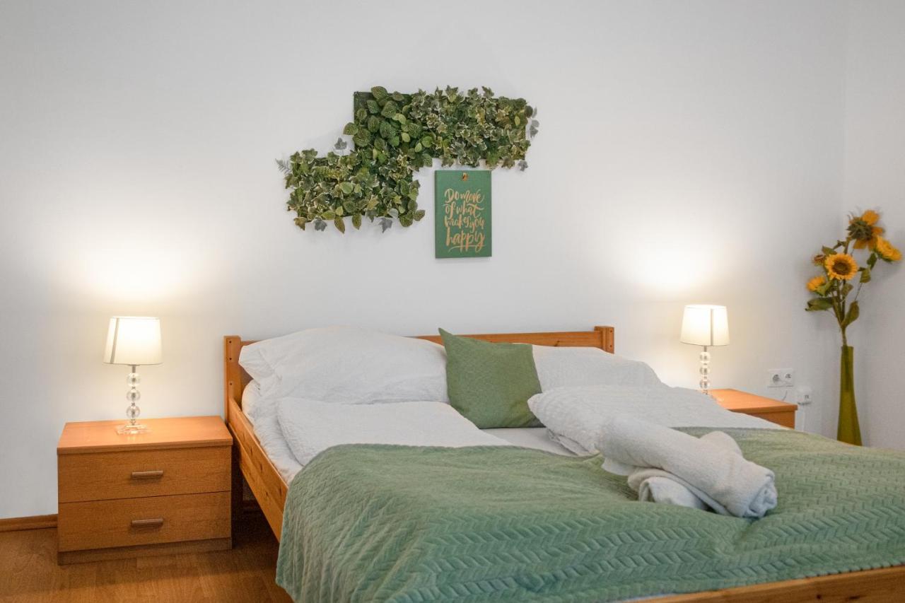Elegant 2Br Apartment - Near Bahnhof Wien Meidling Zewnętrze zdjęcie