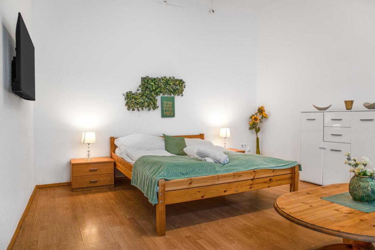 Elegant 2Br Apartment - Near Bahnhof Wien Meidling Zewnętrze zdjęcie
